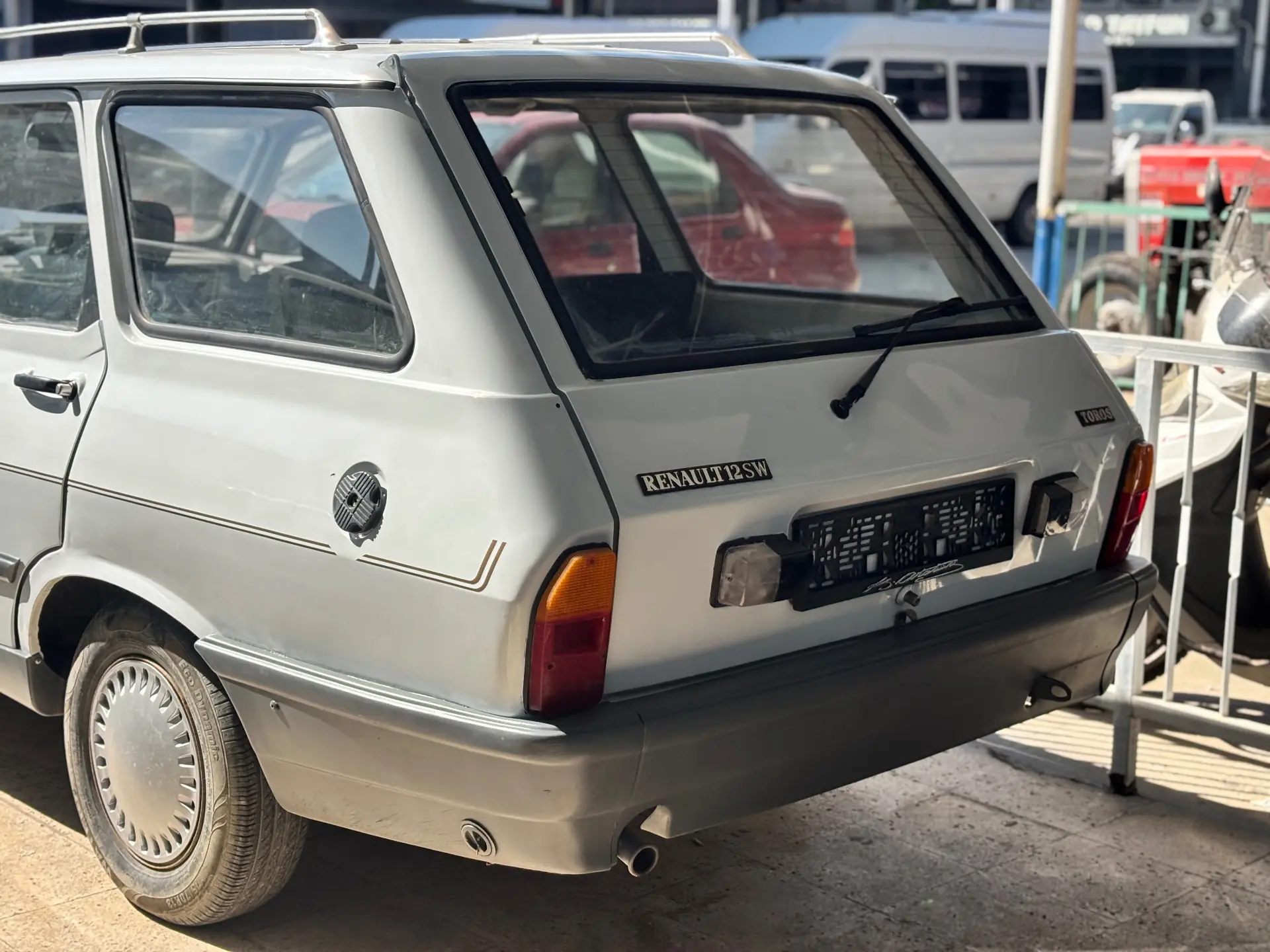 1995 Renault R 12 görsel 12