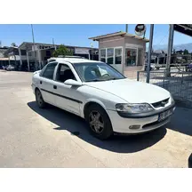 1996 Opel Vectra görsel 3